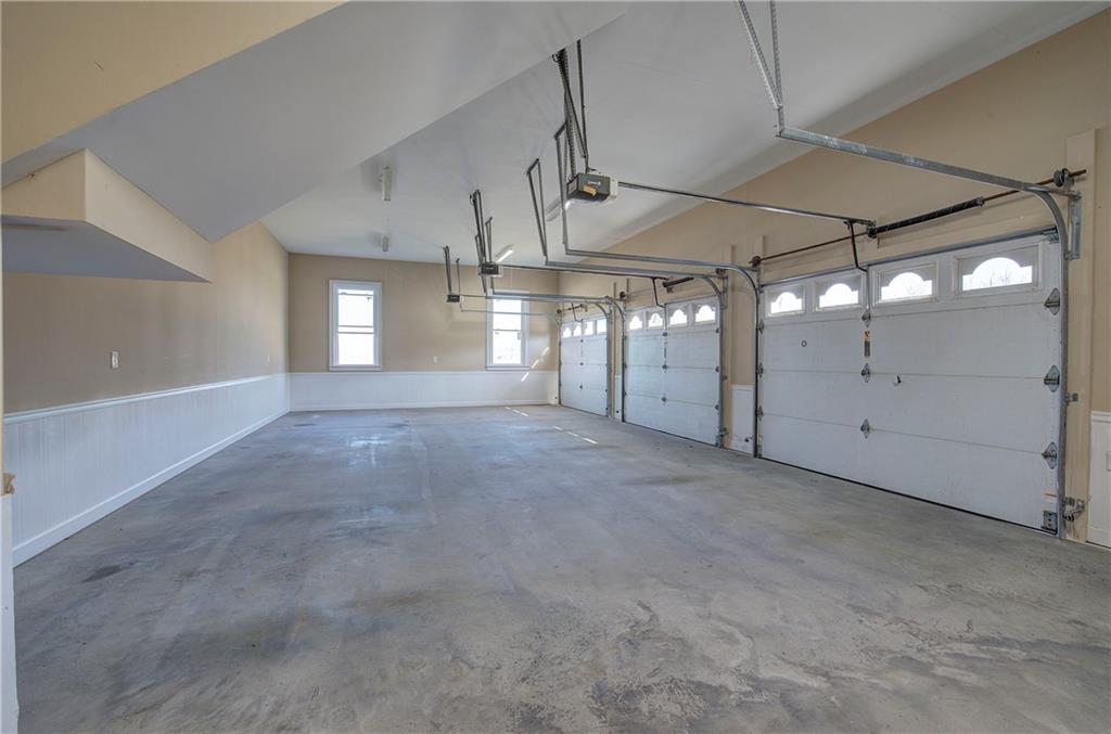 264 Boone Ford Road Southeast Calhoun, GA 30701 - Photo 34 of 66 a view of a indoor garage