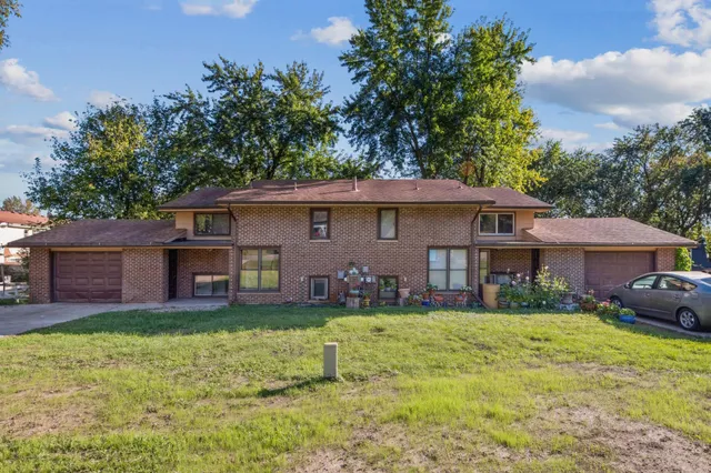 $458,000 | 6065 White Drive, Prior Lake, MN 55372