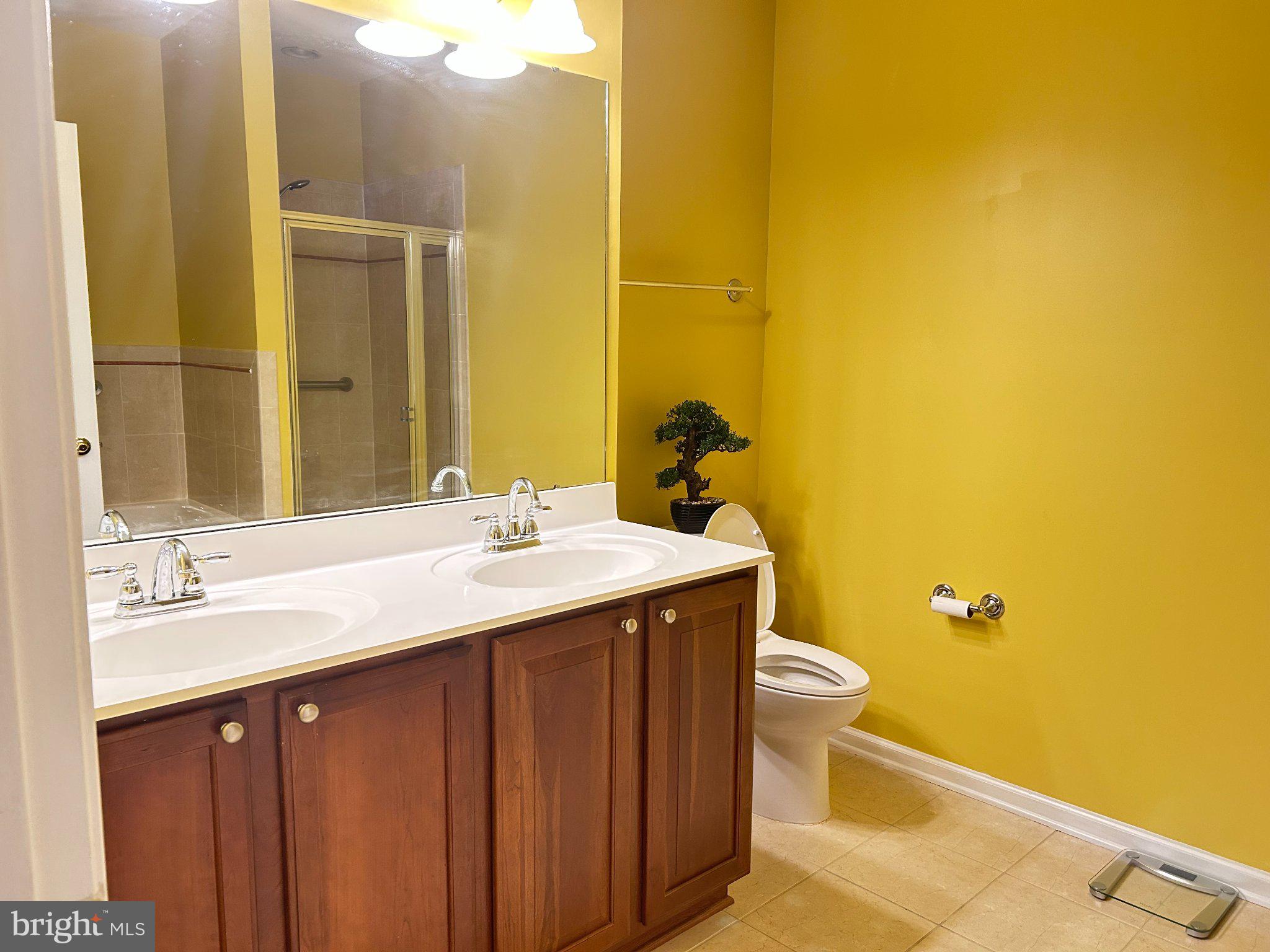 2001 Connor Court, Unit 704D Bowie, MD 20721 - Photo 29 of 33 Bright and inviting bathroom oasis.