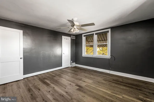 $340,000 | 900 Maple Avenue, Glenolden, PA 19036