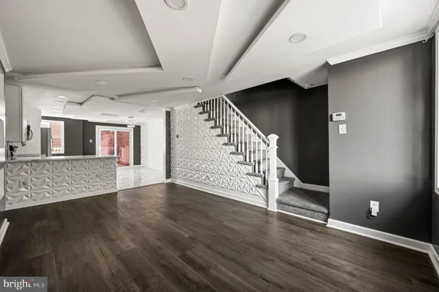 $340,000 | 900 Maple Avenue, Glenolden, PA 19036