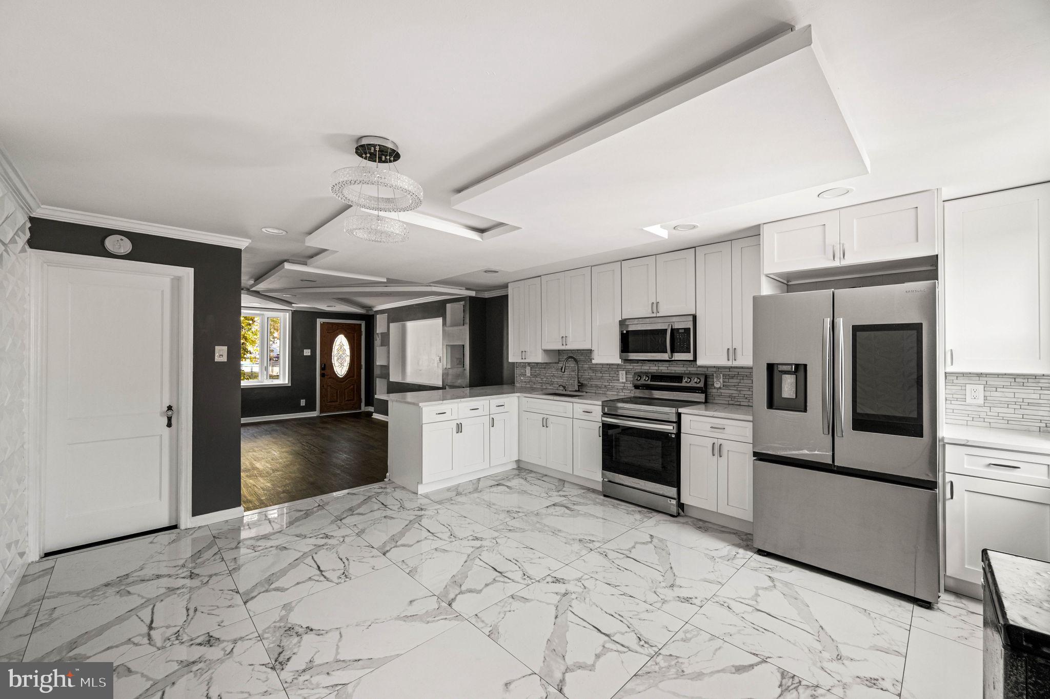 900 Maple Avenue Glenolden, PA 19036 - Photo 5 of 21