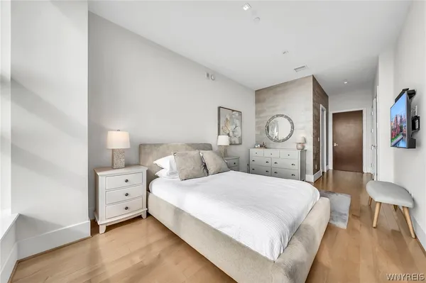 $9,750 | 200 Delaware Avenue, Unit 1501, Buffalo, NY 14202