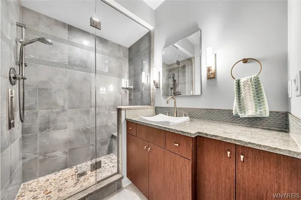 $9,750 | 200 Delaware Avenue, Unit 1501, Buffalo, NY 14202