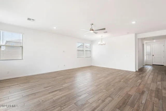 $2,195 | 15112 West Hadley Street, Goodyear, AZ 85338