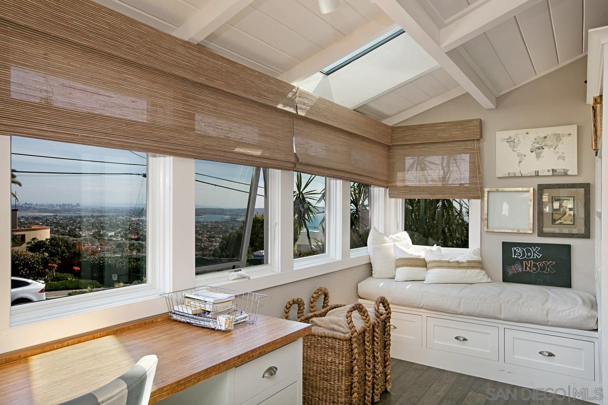 1020 La Jolla Rancho Road La Jolla, CA 92037 - Photo 11 of 25