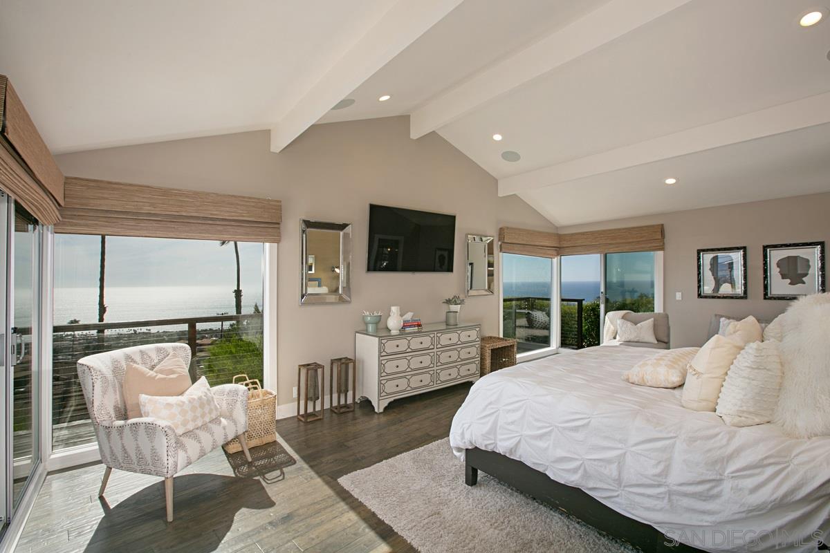 1020 La Jolla Rancho Road La Jolla, CA 92037 - Photo 15 of 25