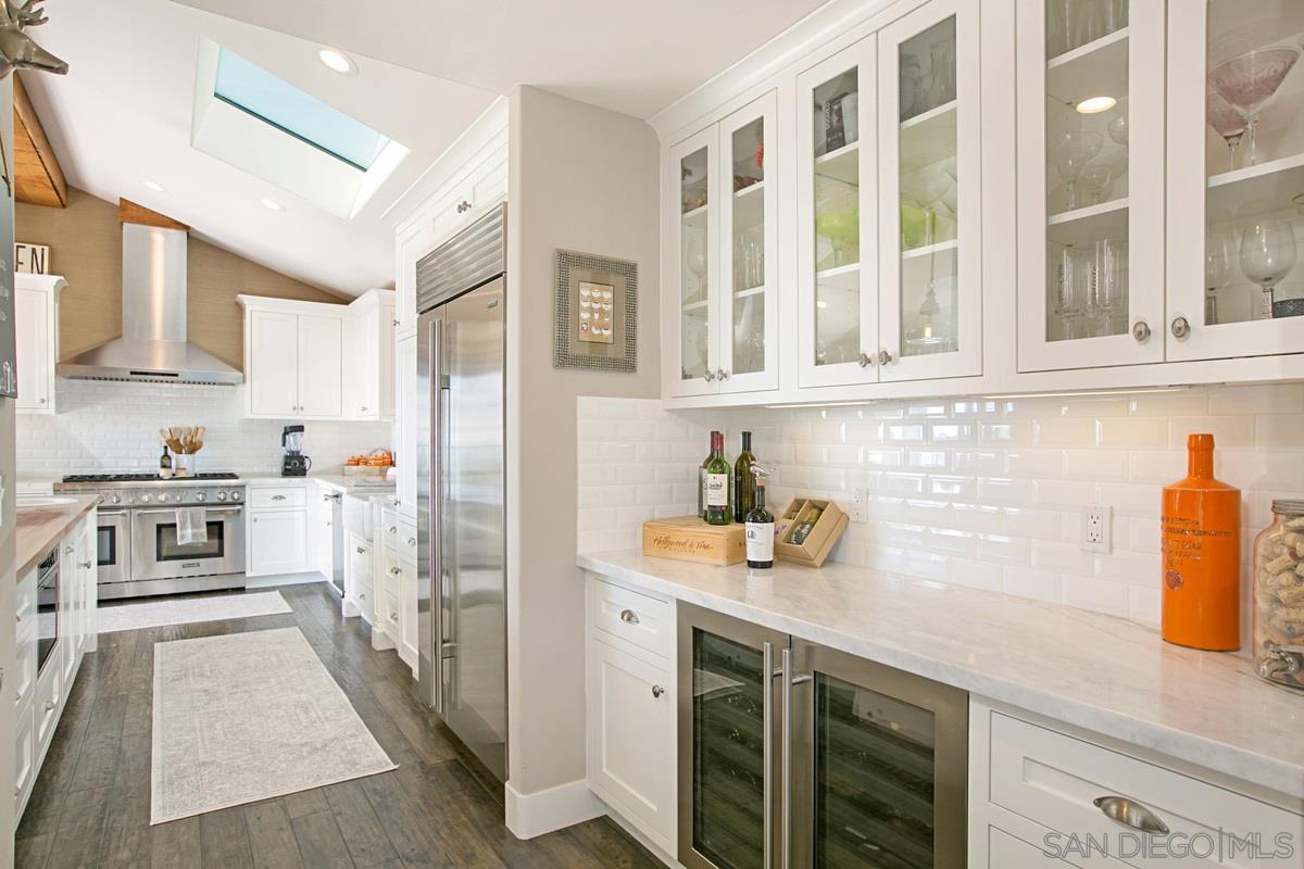 1020 La Jolla Rancho Road La Jolla, CA 92037 - Photo 8 of 25