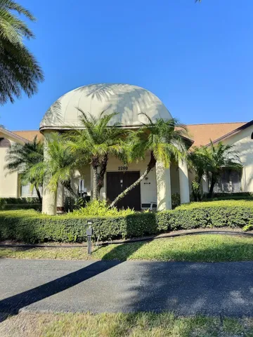 $1,800 | 3348 Lucerne Park Drive, Unit 3348, Greenacres, FL 33467