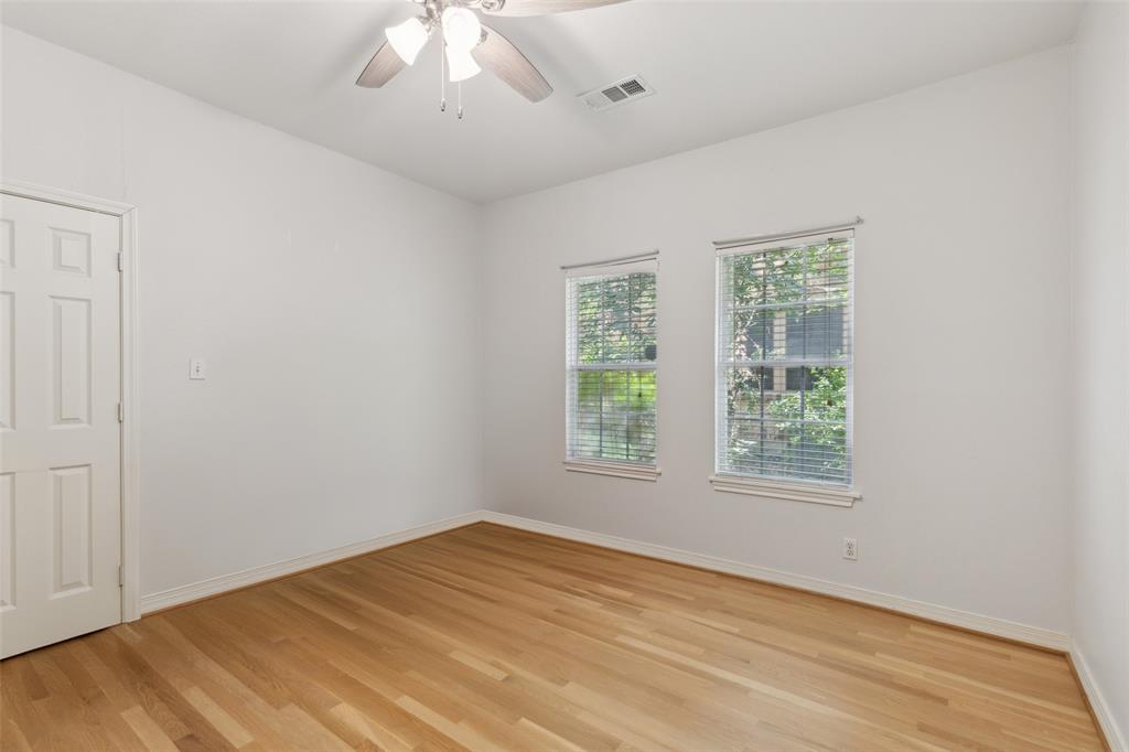 6100 Victor Street Dallas, TX 75214 - Photo 16 of 26 an empty room with a window