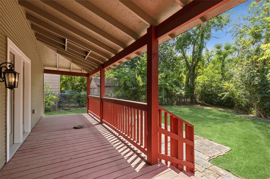 6100 Victor Street Dallas, TX 75214 - Photo 25 of 26 a view of porch with a garden