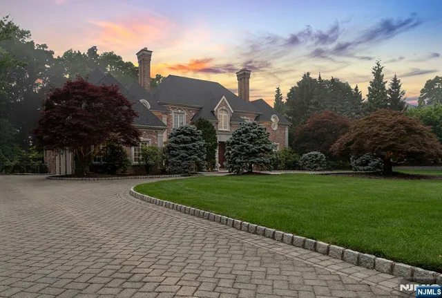 $3,688,000 | 366 East Madison Avenue, Cresskill, NJ 07626