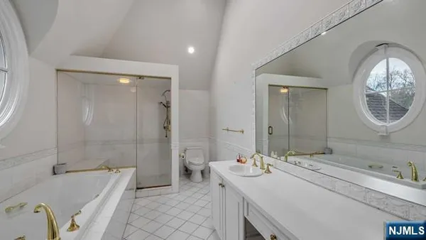 $3,688,000 | 366 East Madison Avenue, Cresskill, NJ 07626