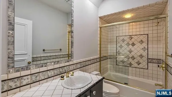 $3,688,000 | 366 East Madison Avenue, Cresskill, NJ 07626