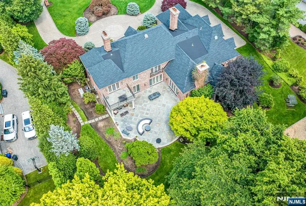 $3,688,000 | 366 East Madison Avenue, Cresskill, NJ 07626