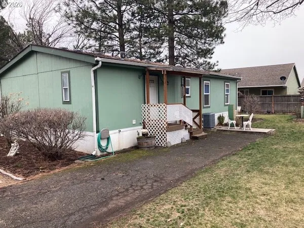 $79,900 | 1809 26th Street, Unit 14, La Grande, OR 97850