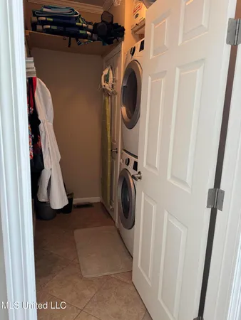 $277,900 | 1515 East Beach Boulevard, Unit 104, Pass Christian, MS 39571