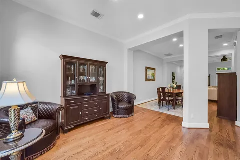 $625,000 | 3322 Memorial Crest Boulevard, Houston, TX 77007