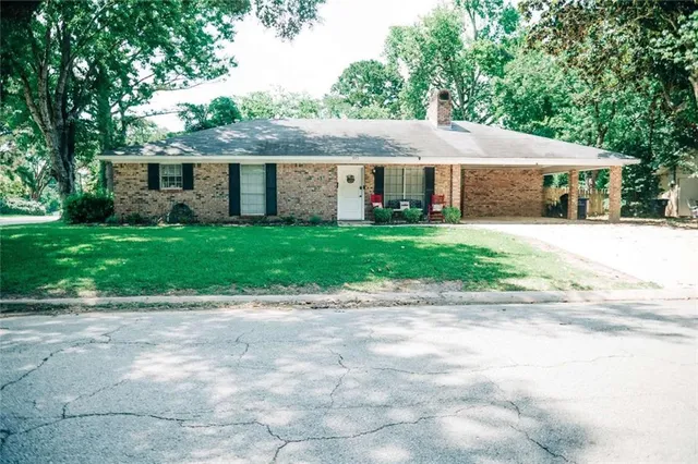 $238,500 | 615 Marion Street, Natchitoches, LA 71457