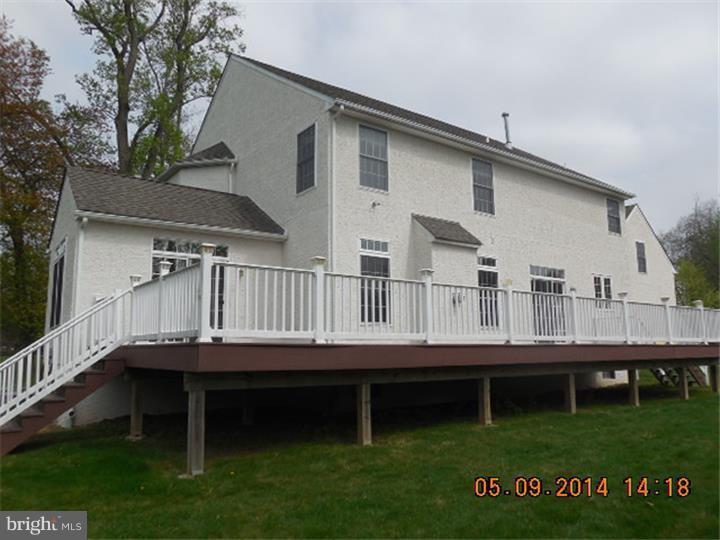 544 Old Forge Road Media, PA 19063 - Photo 4 of 25 Exterior Back