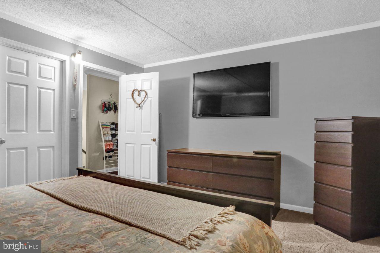 1092 Fox Run Reading, PA 19606 - Photo 17 of 26 Gallery Image 17