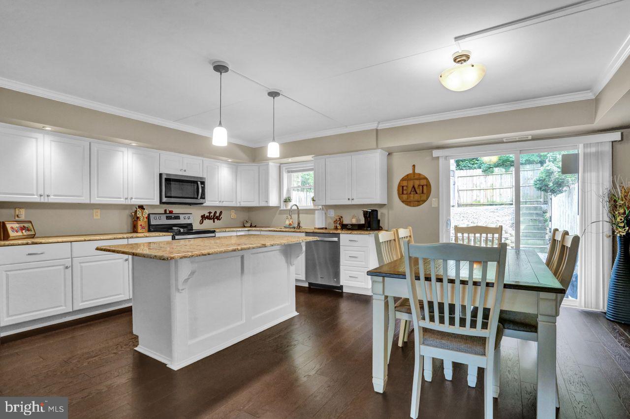 1092 Fox Run Reading, PA 19606 - Photo 7 of 26 Gallery Image 7