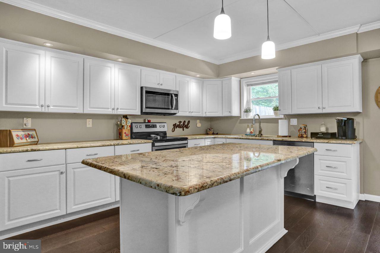 1092 Fox Run Reading, PA 19606 - Photo 8 of 26 Gallery Image 8