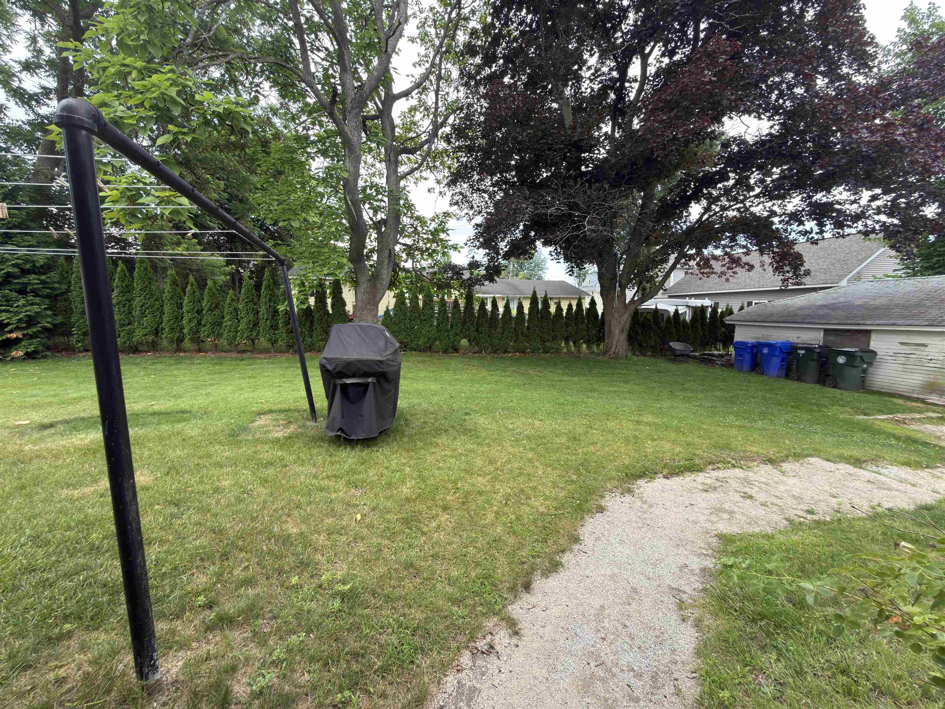 573 Spruce Street Manchester, NH 03103 - Photo 27 of 28