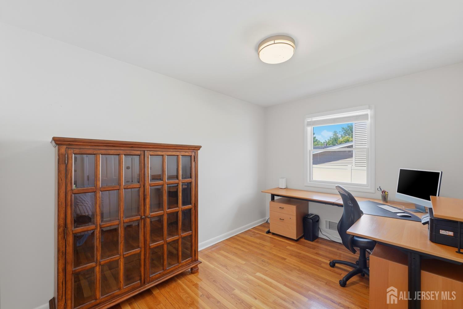 31 Middle Hill Road Colonia, NJ 07067 - Photo 16 of 50