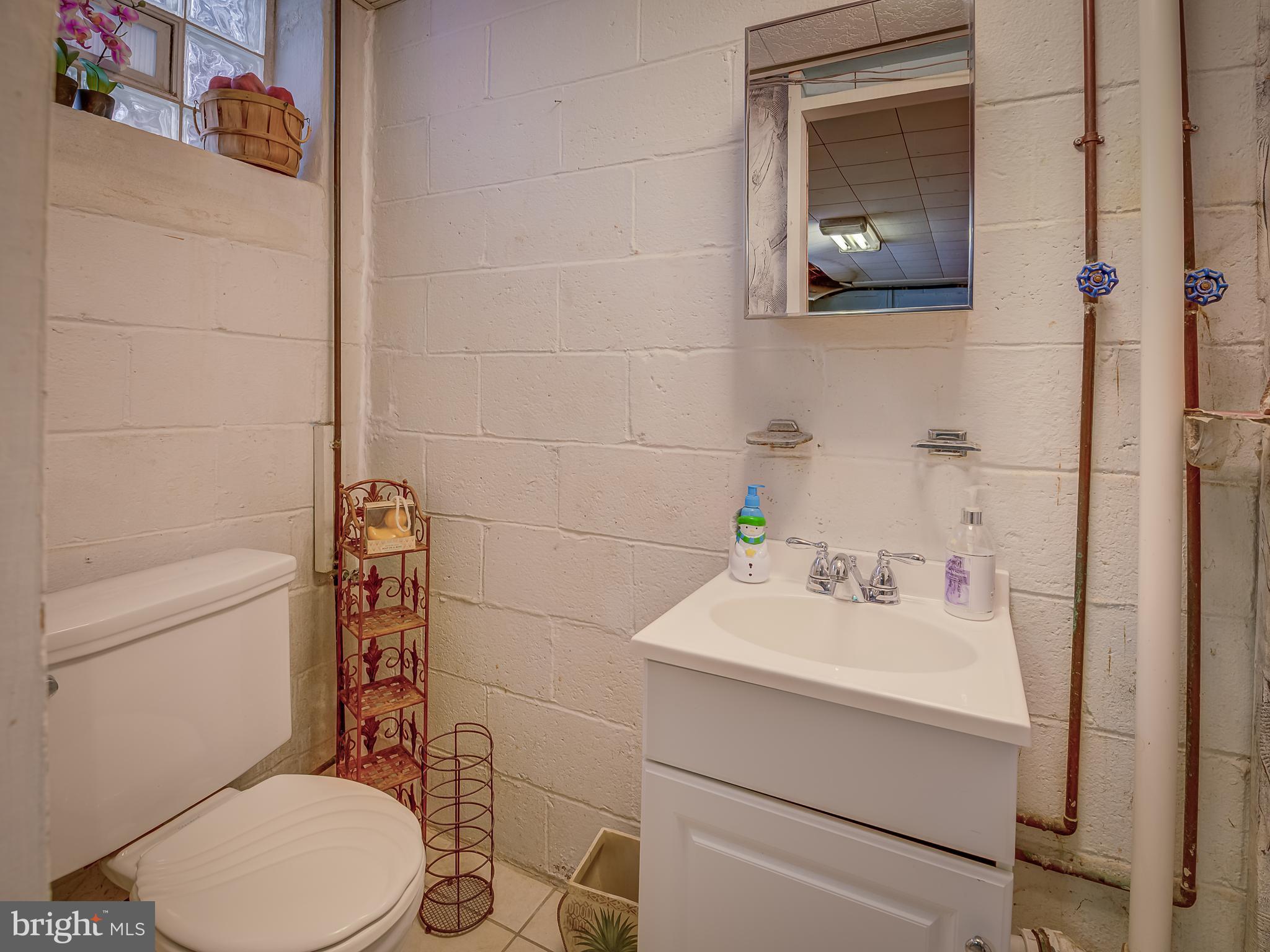 1645 Kirkwood Road Baltimore, MD 21207 - Photo 37 of 38 Basement half bath