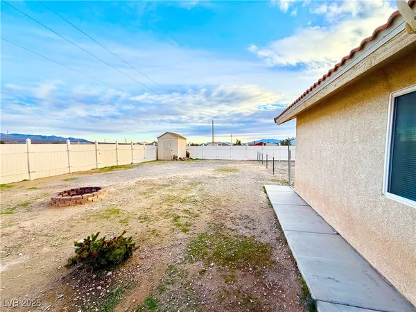 $2,000 | 5421 Fleetwood Place, Pahrump, NV 89060
