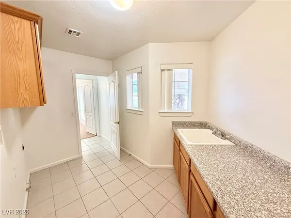 $2,000 | 5421 Fleetwood Place, Pahrump, NV 89060