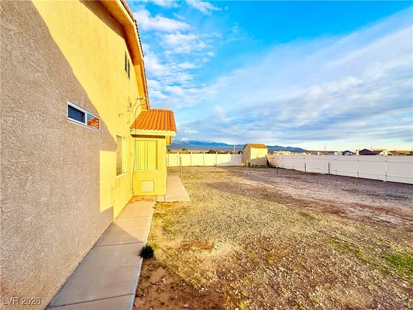 $2,000 | 5421 Fleetwood Place, Pahrump, NV 89060