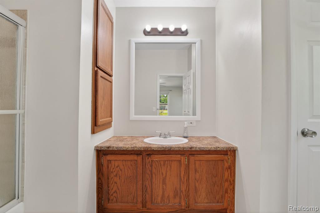 4050 West Thompson Road Linden, MI 48451 - Photo 20 of 36