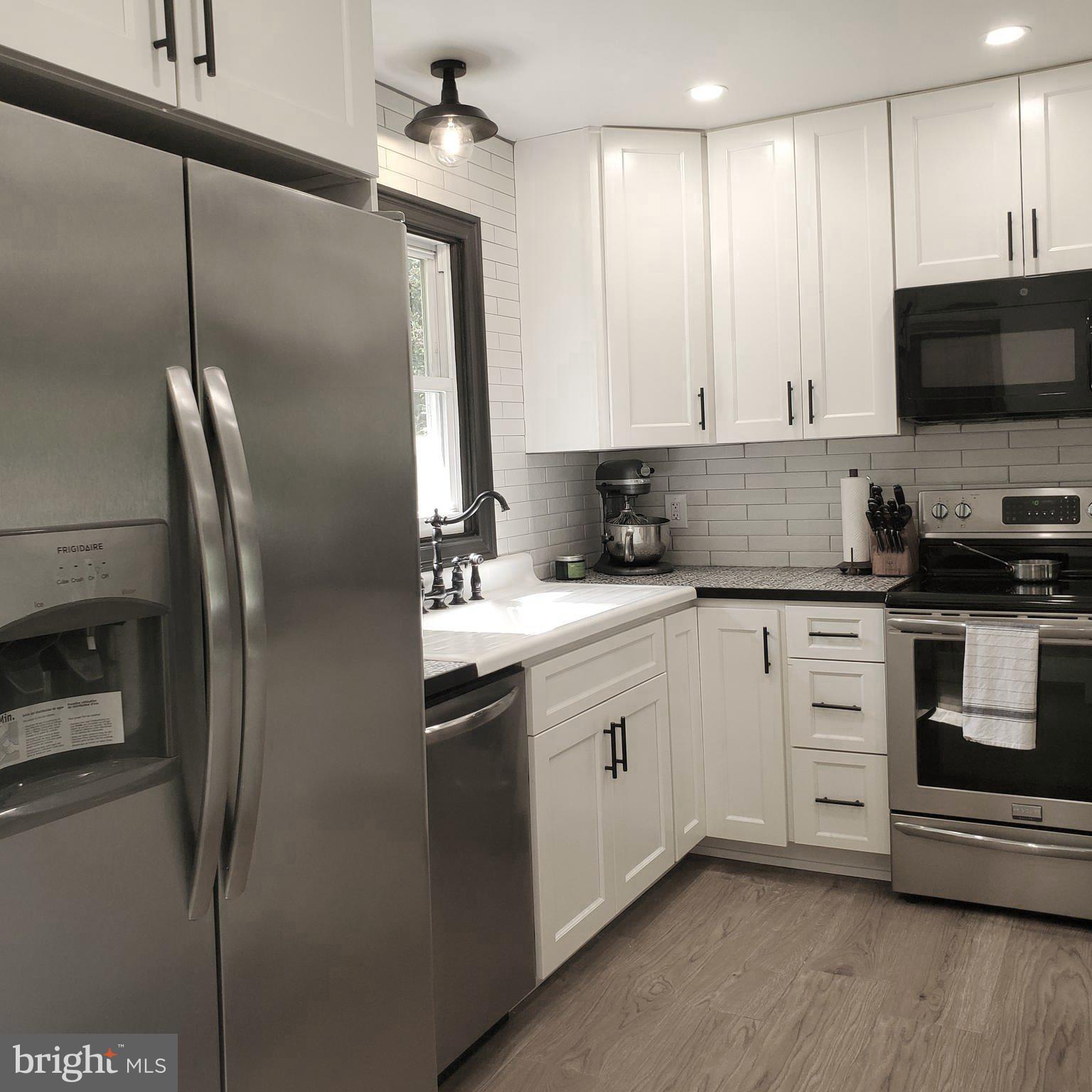 747 Yorketown Road Pilesgrove, NJ 08098 - Photo 10 of 24