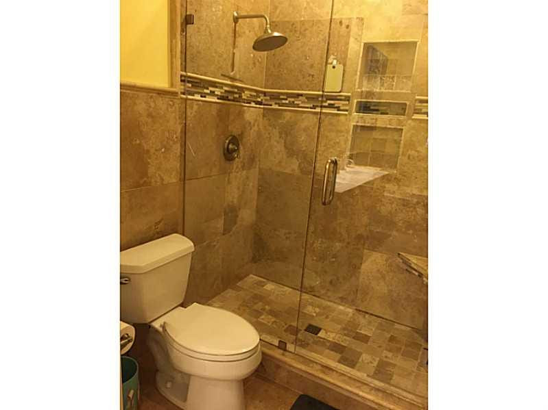 1943 Frederick Small Road, Unit 1943 Jupiter, FL 33458 - Photo 20 of 34 Master Bath/Spa