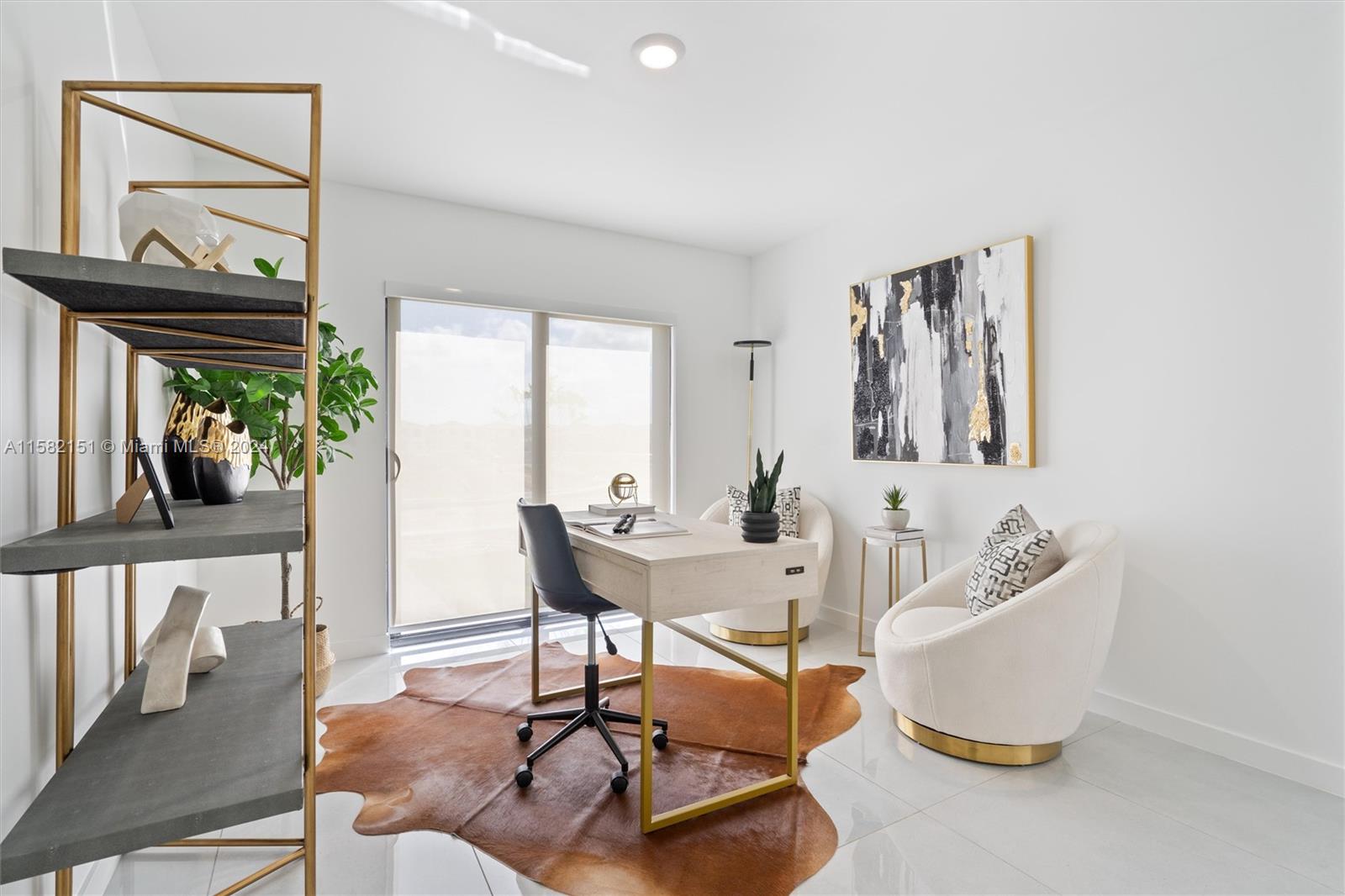 214 Northwest 13th Street Florida City, FL 33034 - Photo 28 of 31 a workspace with furniture and window