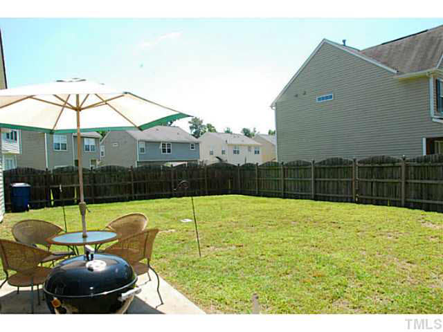 3102 Rendezvous Drive Raleigh, NC 27610 - Photo 22 of 24