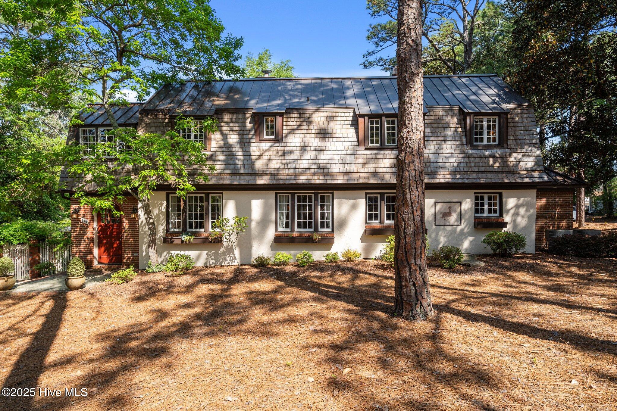 100 South Ridge Street Southern Pines, NC 28387 - Photo 1 of 51 100 S Ridge Street