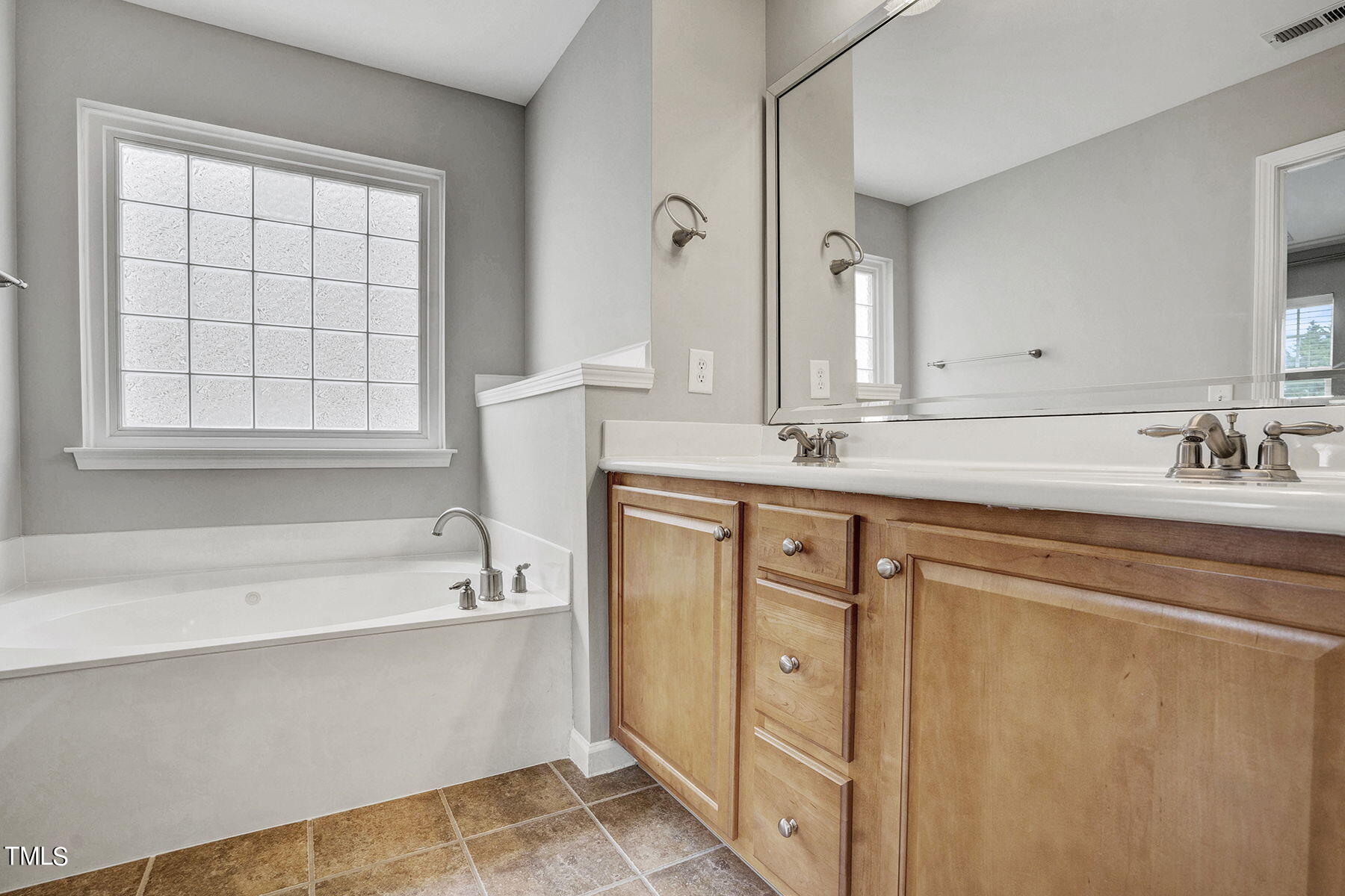 7605 Cagle Drive Raleigh, NC 27617 - Photo 21 of 30 masterBathCagleDr