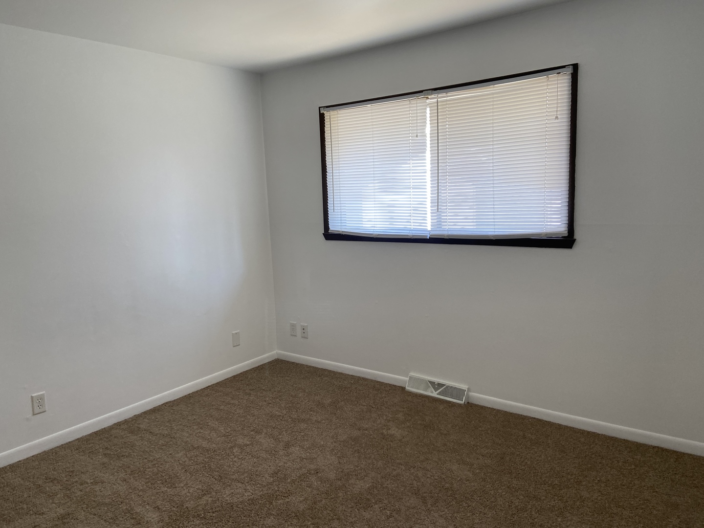 1706 Willow Street Sycamore, IL 60178 - Photo 12 of 16