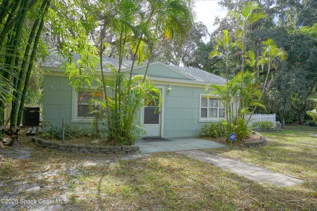 $1,400 | 2812 Shwonda Avenue Northeast, Palm Bay, FL 32905