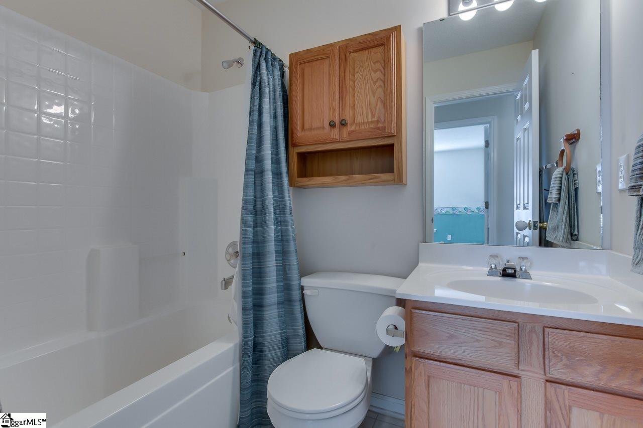 104 Raleigh Court Simpsonville, SC 29681 - Photo 18 of 29 Gallery Image 18