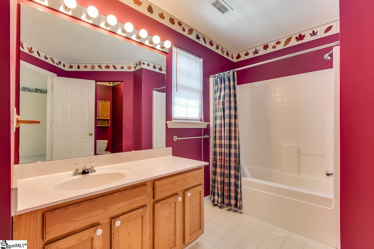 104 Raleigh Court Simpsonville, SC 29681 - Photo 23 of 29 Gallery Image 23