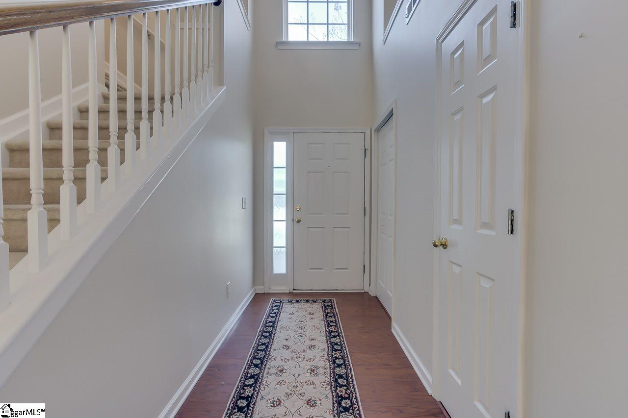 104 Raleigh Court Simpsonville, SC 29681 - Photo 5 of 29 Gallery Image 5