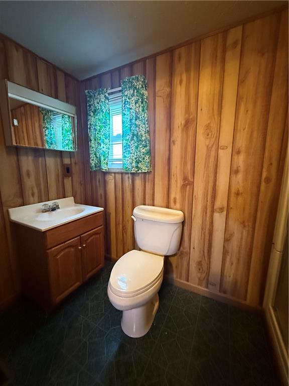 10 Spruce Lane Indiana, PA 15701 - Photo 21 of 24 2nd Full Bathroom off 3rd Bedroom - Shower