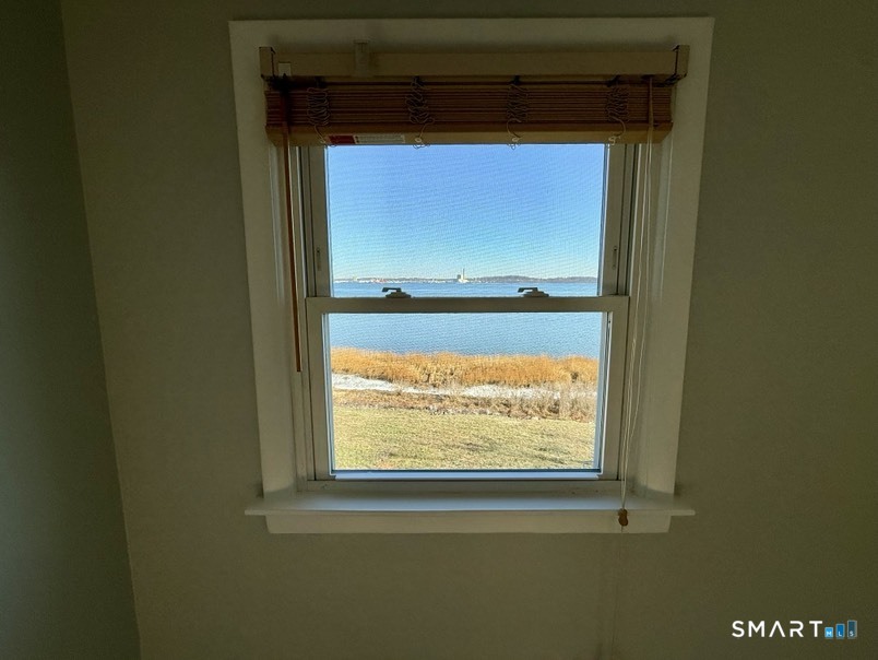 3 Bayview Place, Unit 2 West Haven, CT 06516 - Photo 12 of 19 a view of a small window