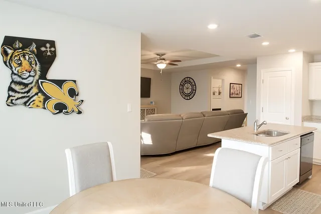 $269,900 | 649 Iona Street, Diamondhead, MS 39525