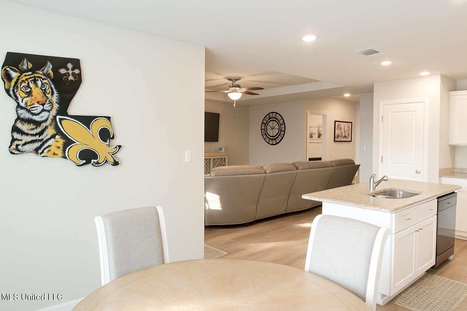 649 Iona Street Diamondhead, MS 39525 - Photo 5 of 14 B64AF8DC-24EF-4373-A613-07AA307B9F91