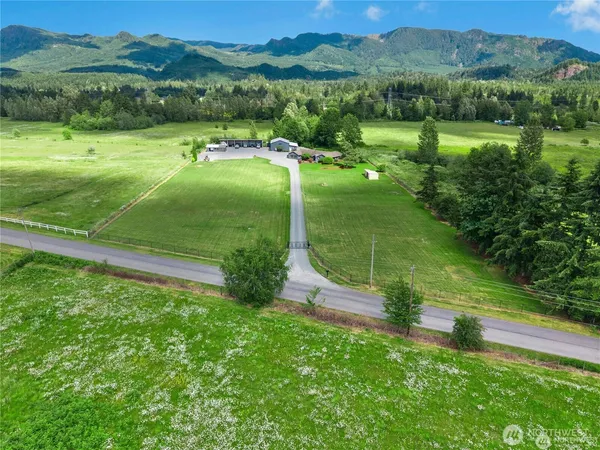 $1,699,999 | 41218 292nd Way Southeast, Enumclaw, WA 98022